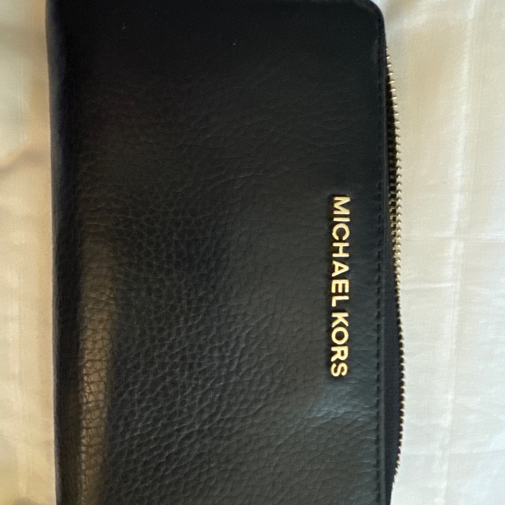 Michael Kors wallet